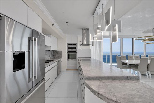 1830 S Ocean Dr PH-5102, Hallandale Beach, FL 33009