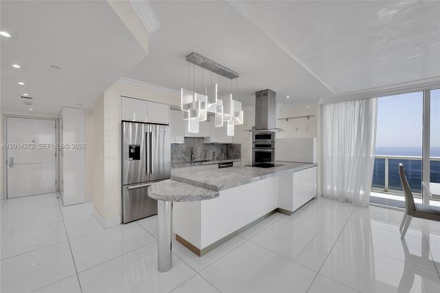 1830 S Ocean Dr PH-5102, Hallandale Beach, FL 33009
