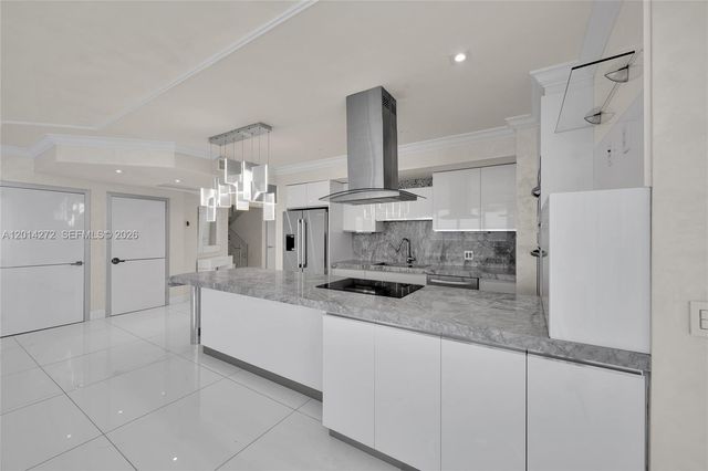 1830 S Ocean Dr PH-5102, Hallandale Beach, FL 33009
