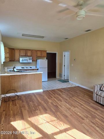 6107 CARLTON Road, Jacksonville, FL 32244