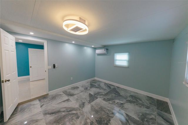 300 53RD STREET W, Bradenton, FL 34209