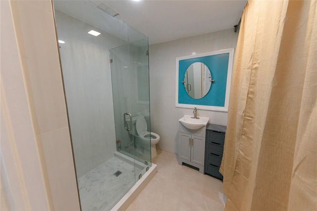 300 53RD STREET W, Bradenton, FL 34209