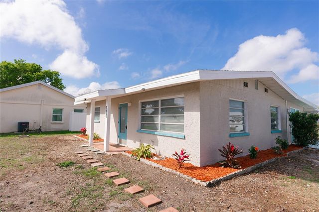 300 53RD STREET W, Bradenton, FL 34209