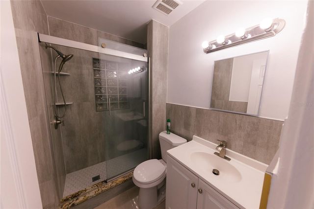 300 53RD STREET W, Bradenton, FL 34209