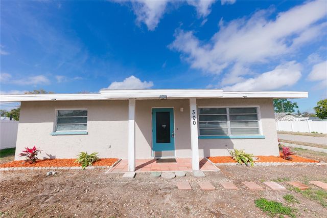 300 53RD STREET W, Bradenton, FL 34209