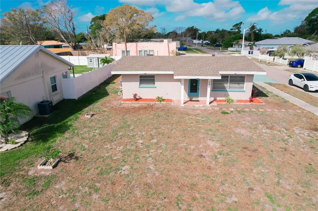 300 53RD STREET W, Bradenton, FL 34209