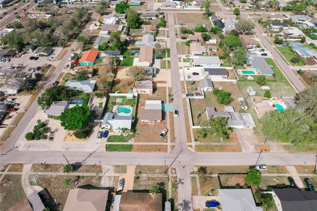 300 53RD STREET W, Bradenton, FL 34209