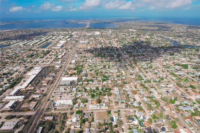 300 53RD STREET W, Bradenton, FL 34209
