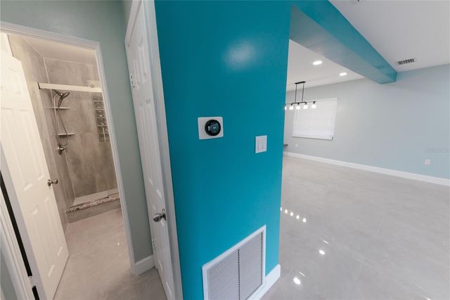 300 53RD STREET W, Bradenton, FL 34209
