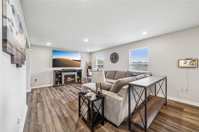 222 Victoria Dr, Plum Boro, PA 15239