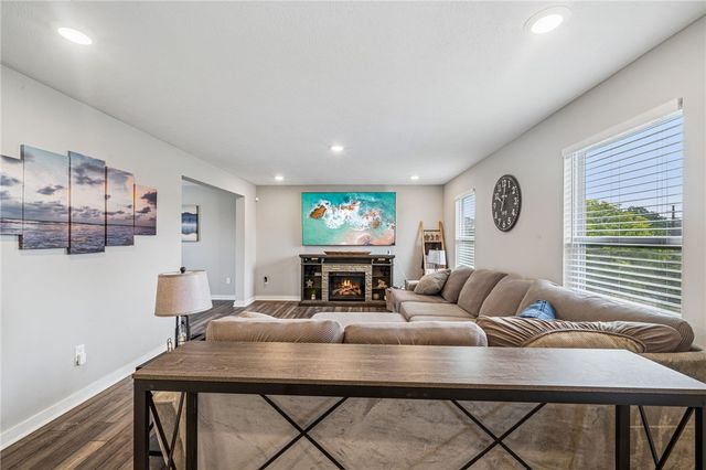 222 Victoria Dr, Plum Boro, PA 15239