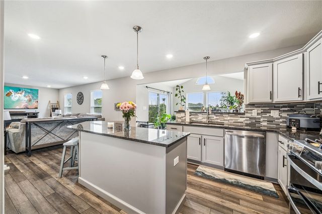 222 Victoria Dr, Plum Boro, PA 15239