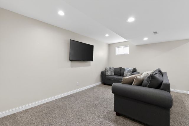 411 Sunnybrook Drive, Florence, KY 41042