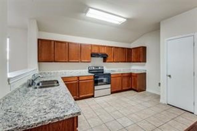 1942 Ryder Drive, Lancaster, TX 75146