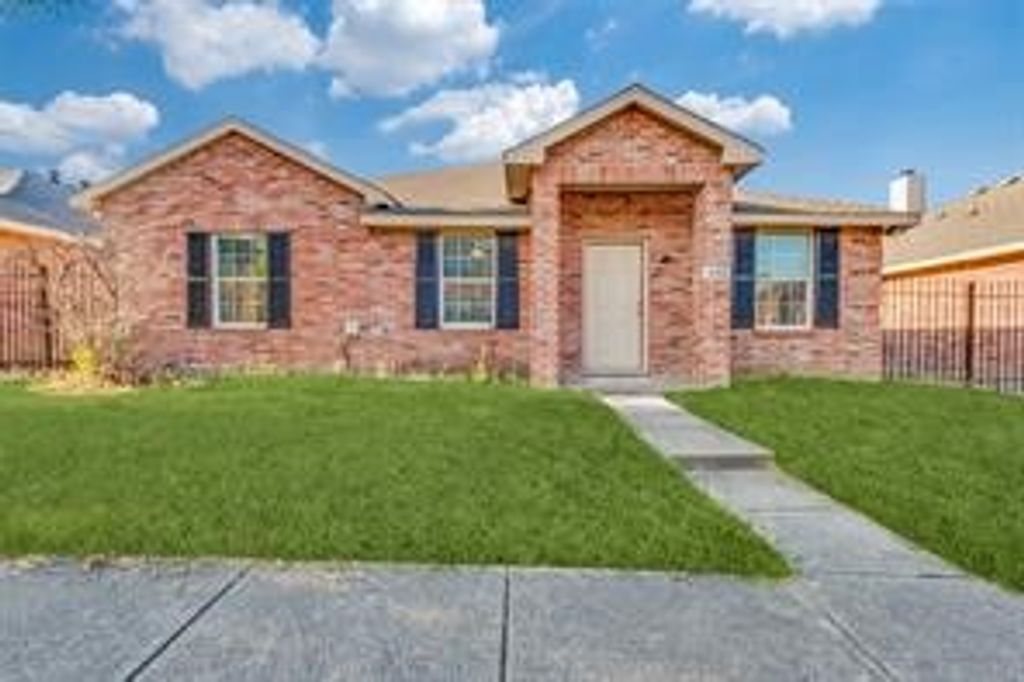 1942 Ryder Drive, Lancaster, TX 75146