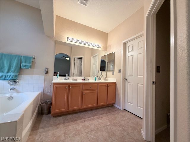 8121 Danaides Court, Las Vegas, NV 89131