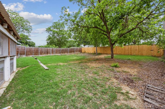 2620 Fieldale Drive, Farmers Branch, TX 75234