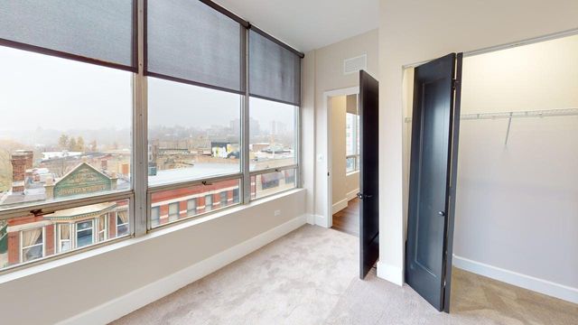 40 DuPage Court 407, Elgin, IL 60120