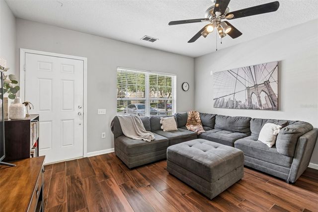 4423 BARNSTEAD DR, Riverview, FL 33578