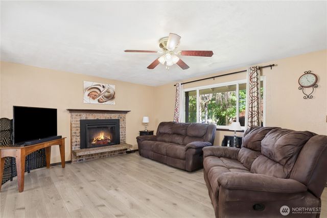 4808 223rd Street E, Spanaway, WA 98387