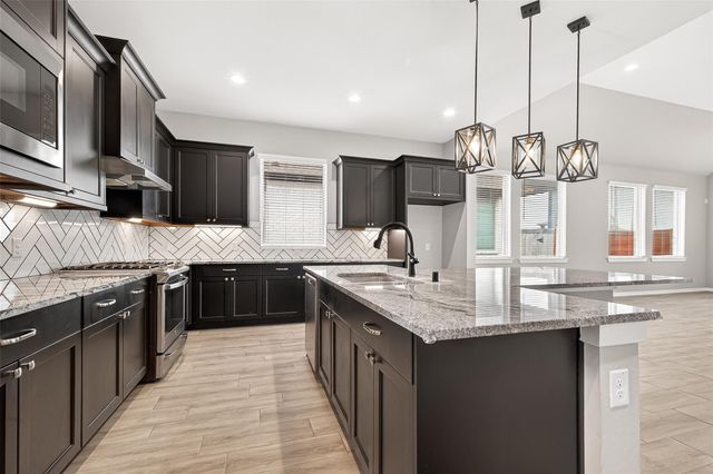 1923 Hickory Grove Lane, Tomball, TX 77375