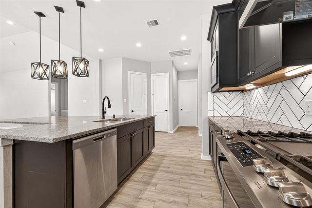 1923 Hickory Grove Lane, Tomball, TX 77375