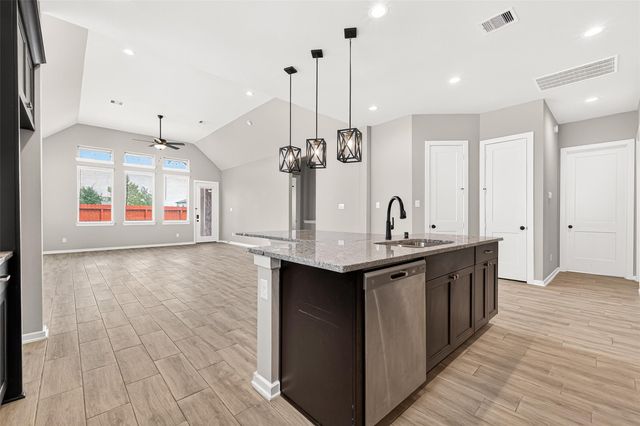 1923 Hickory Grove Lane, Tomball, TX 77375