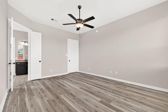 1923 Hickory Grove Lane, Tomball, TX 77375