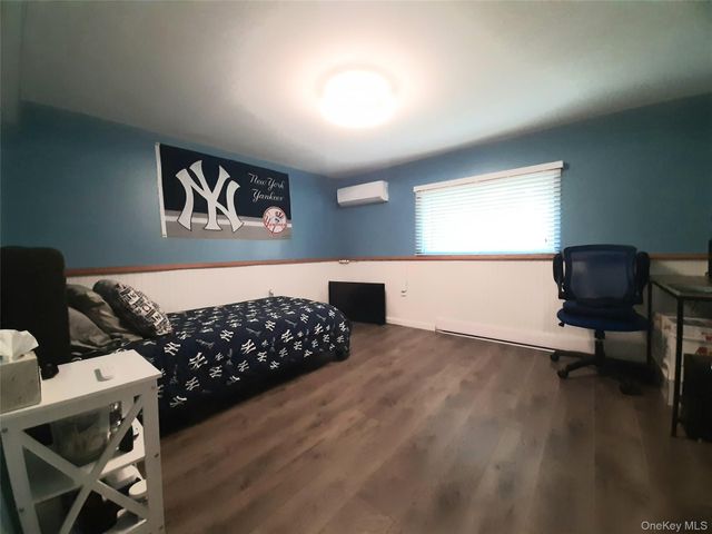 532 Washington Avenue, Newburgh, NY 12550