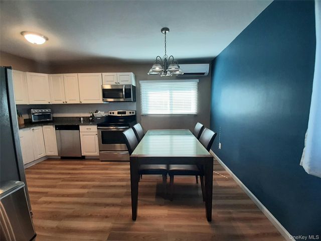 532 Washington Avenue, Newburgh, NY 12550