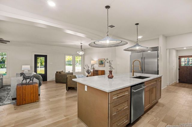 850 Estes, San Antonio, TX 78209