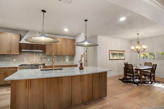 850 Estes, San Antonio, TX 78209