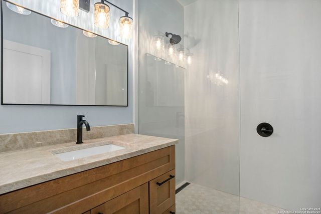 850 Estes, San Antonio, TX 78209