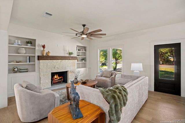 850 Estes, San Antonio, TX 78209