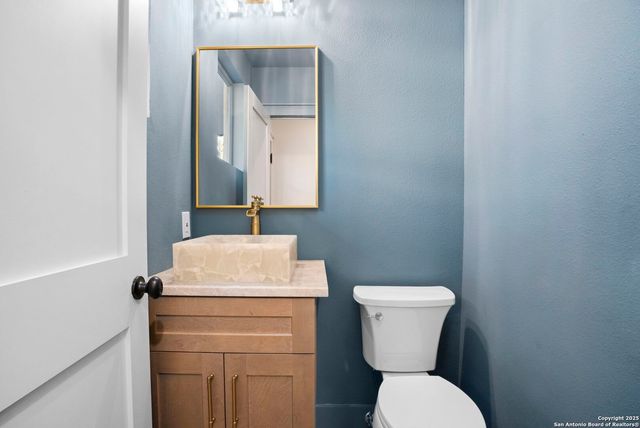 850 Estes, San Antonio, TX 78209