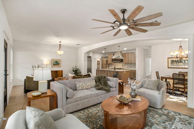 850 Estes, San Antonio, TX 78209