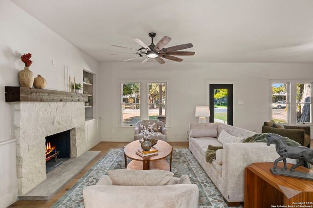 850 Estes, San Antonio, TX 78209