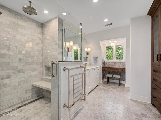 731 S ELM Street, Hinsdale, IL 60521