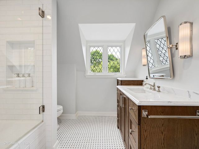 731 S ELM Street, Hinsdale, IL 60521