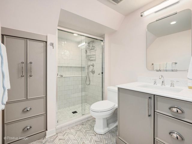 731 S ELM Street, Hinsdale, IL 60521