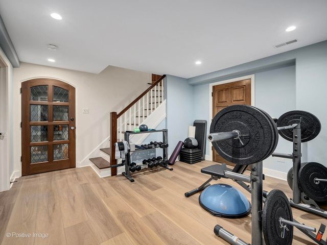 731 S ELM Street, Hinsdale, IL 60521