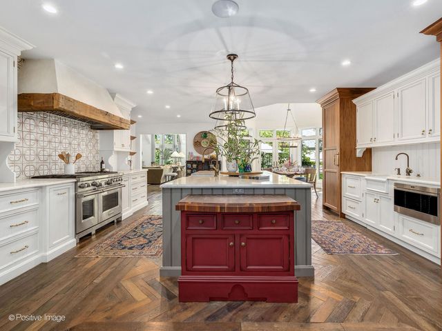 731 S ELM Street, Hinsdale, IL 60521