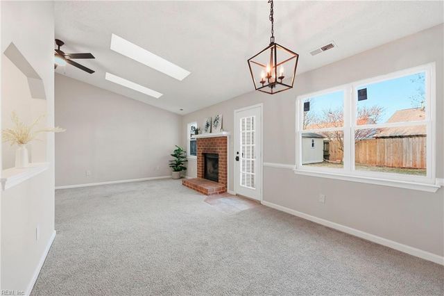 1064 Gershwin CT, Virginia Beach, VA 23454