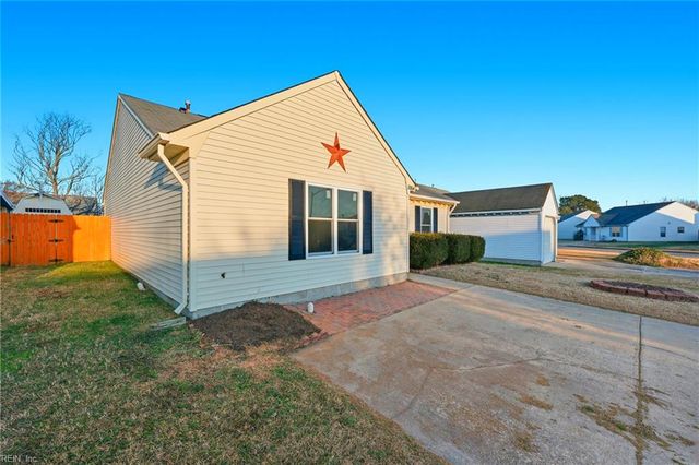 1064 Gershwin CT, Virginia Beach, VA 23454