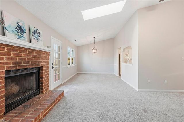 1064 Gershwin CT, Virginia Beach, VA 23454