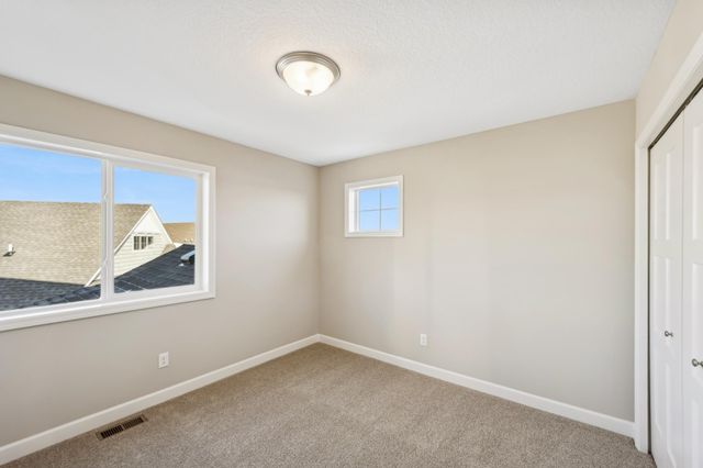 1423 Woods Road NE, Isanti, MN 55040