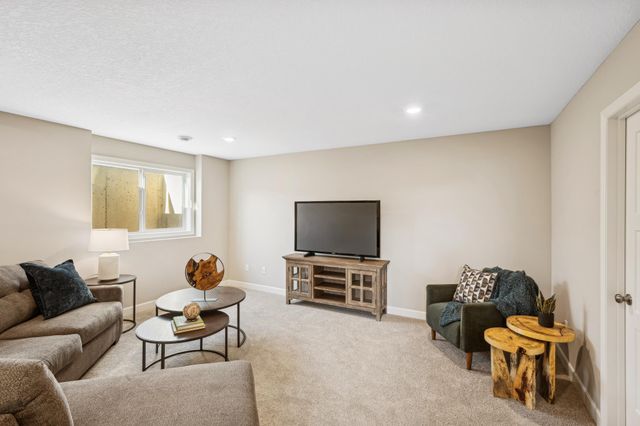 1423 Woods Road NE, Isanti, MN 55040
