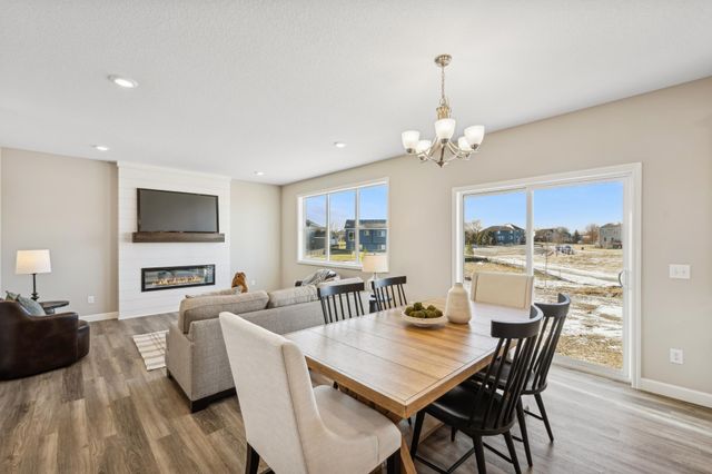 1423 Woods Road NE, Isanti, MN 55040