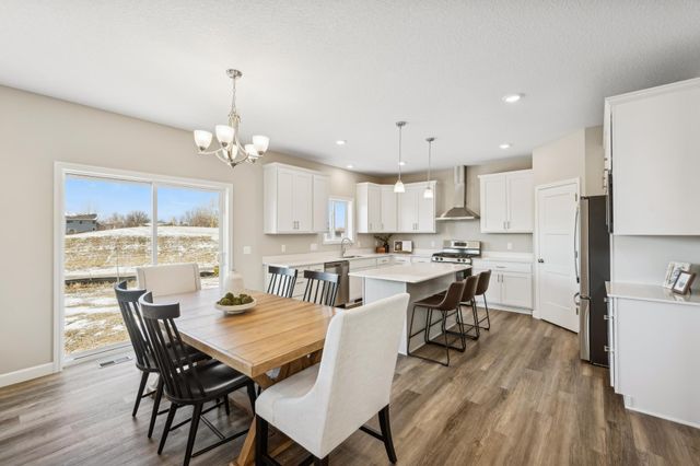 1423 Woods Road NE, Isanti, MN 55040