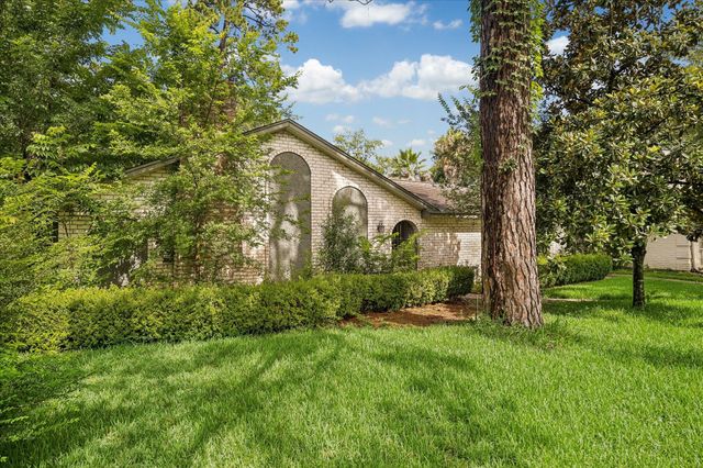 17803 Loring Lane, Spring, TX 77388